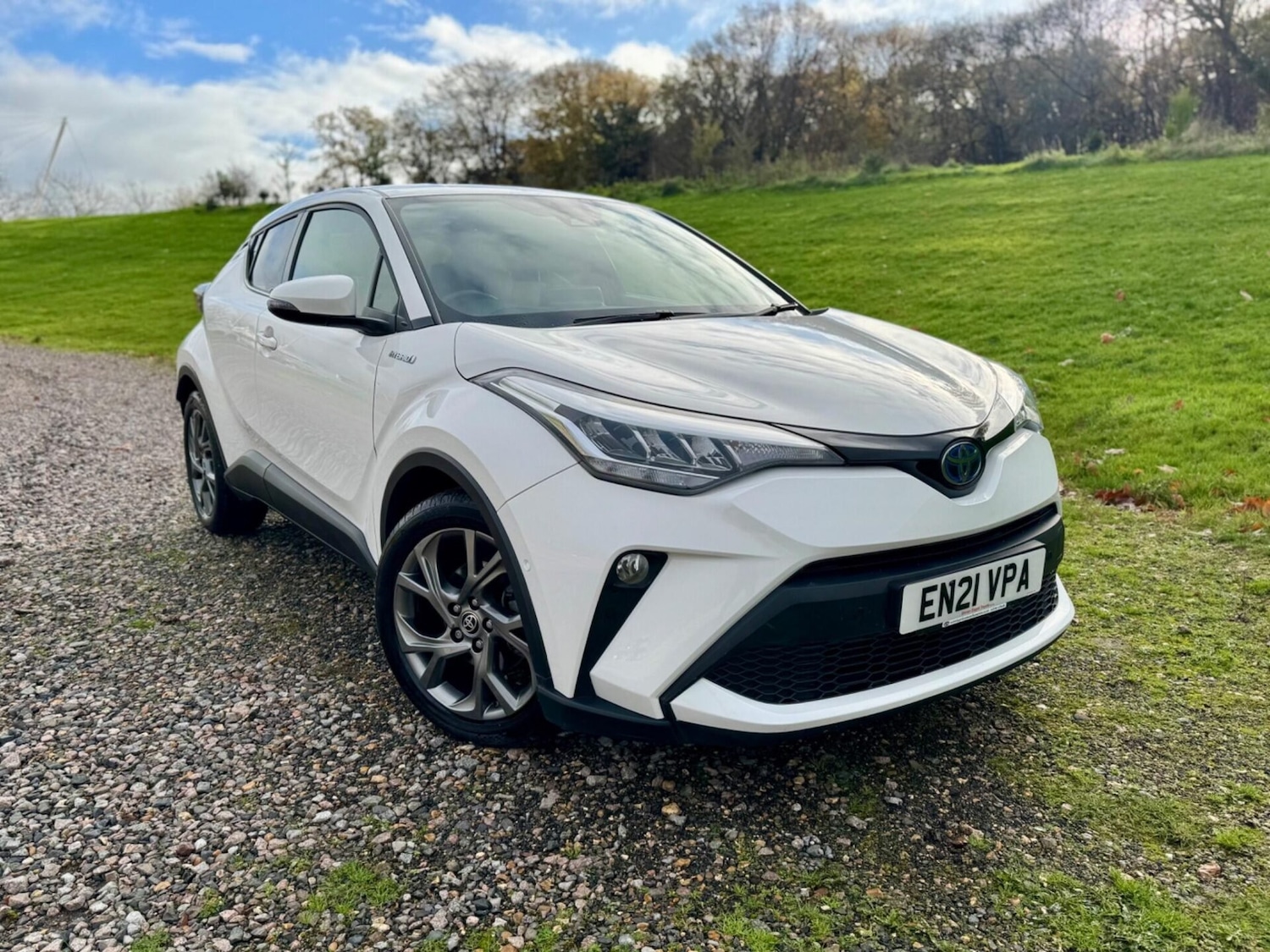 Used Toyota C-HR 2021 for sale - 76716040: Photo 1