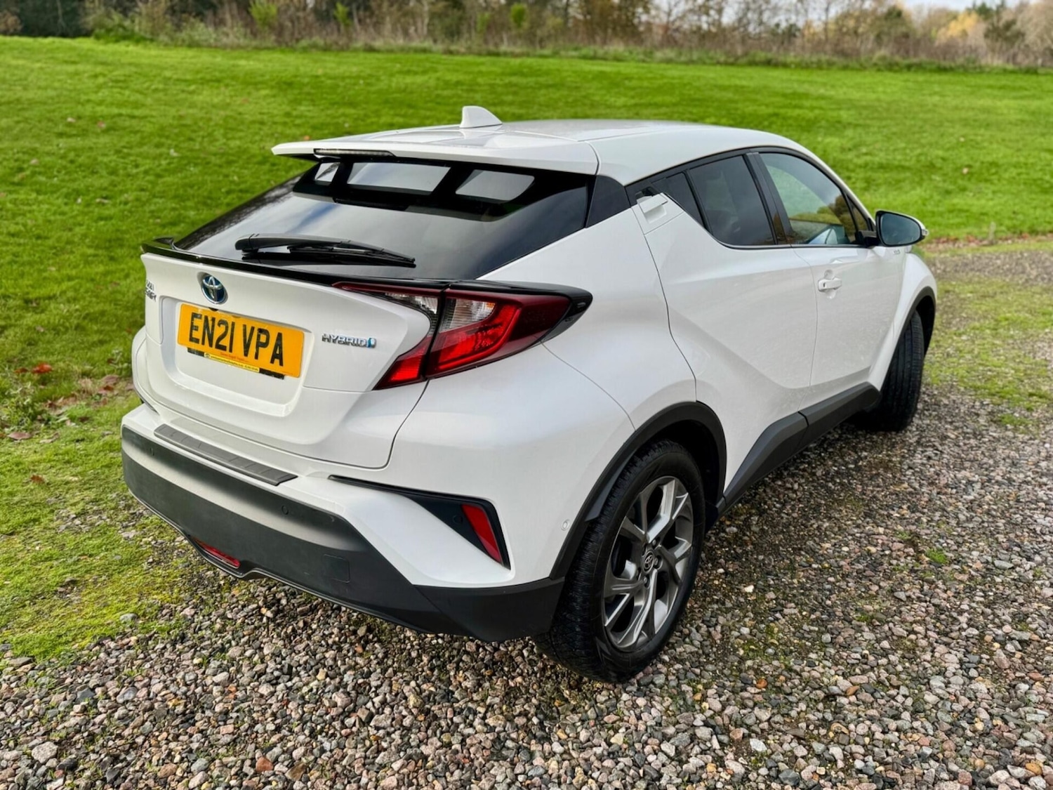 Used Toyota C-HR 2021 for sale - 76716040: Photo 3