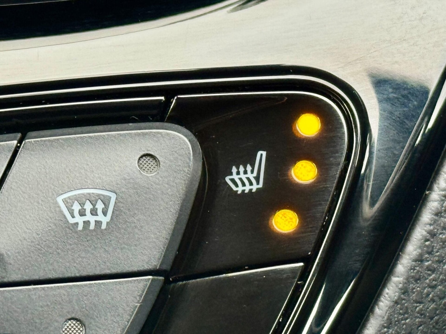 Used Toyota C-HR 2021 for sale - 76716040: Photo 37