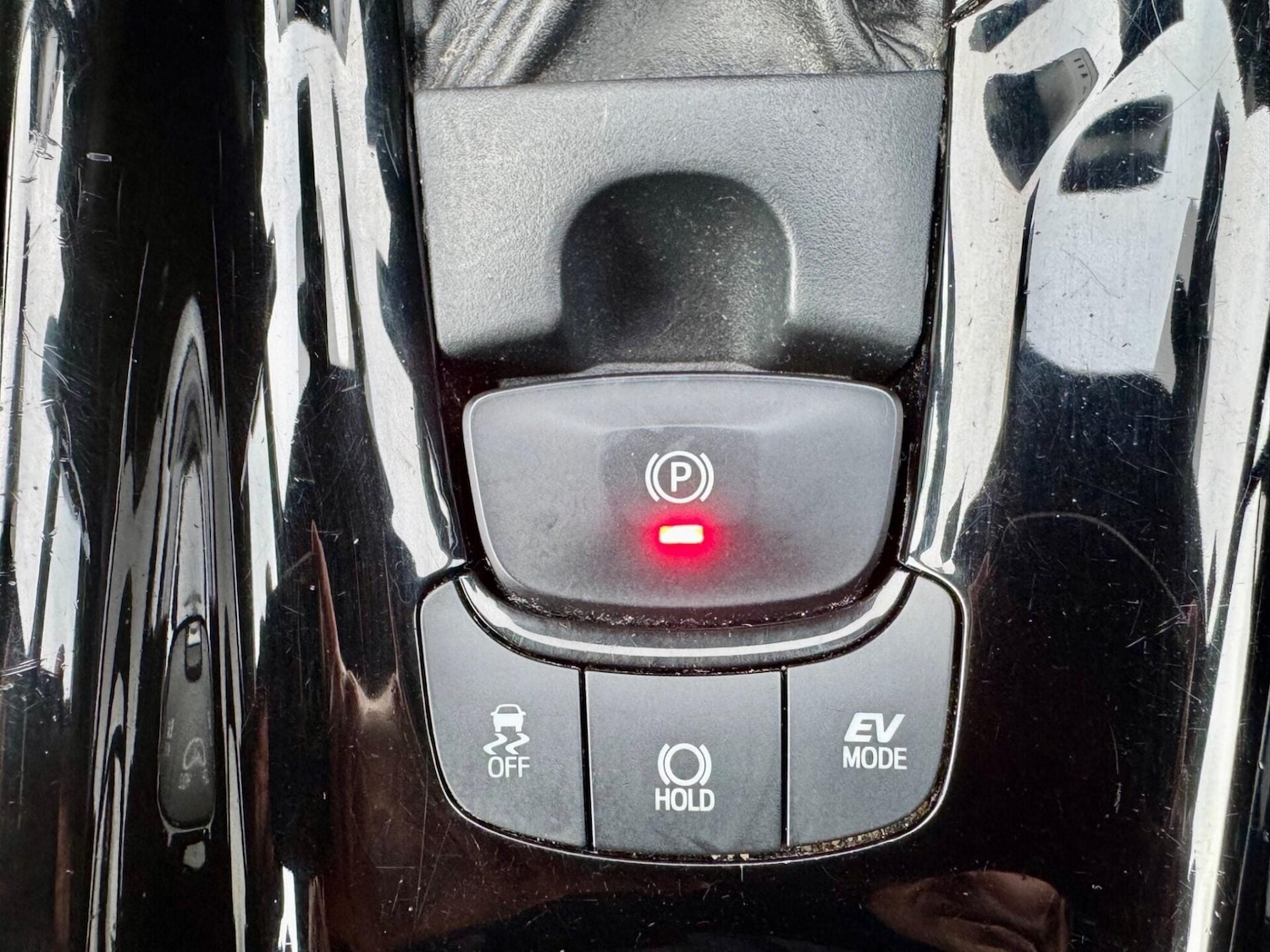 Used Toyota C-HR 2021 for sale - 76716040: Photo 41