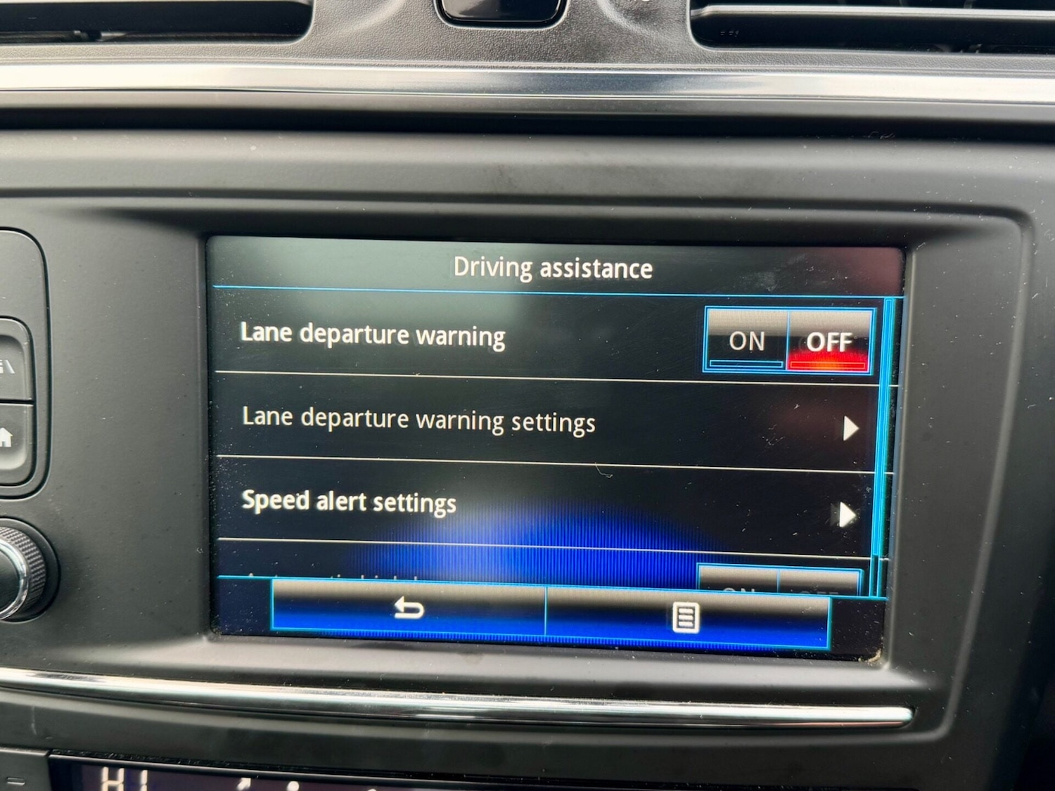 Used Renault Kadjar 2017 for sale - 77129030: Photo 41