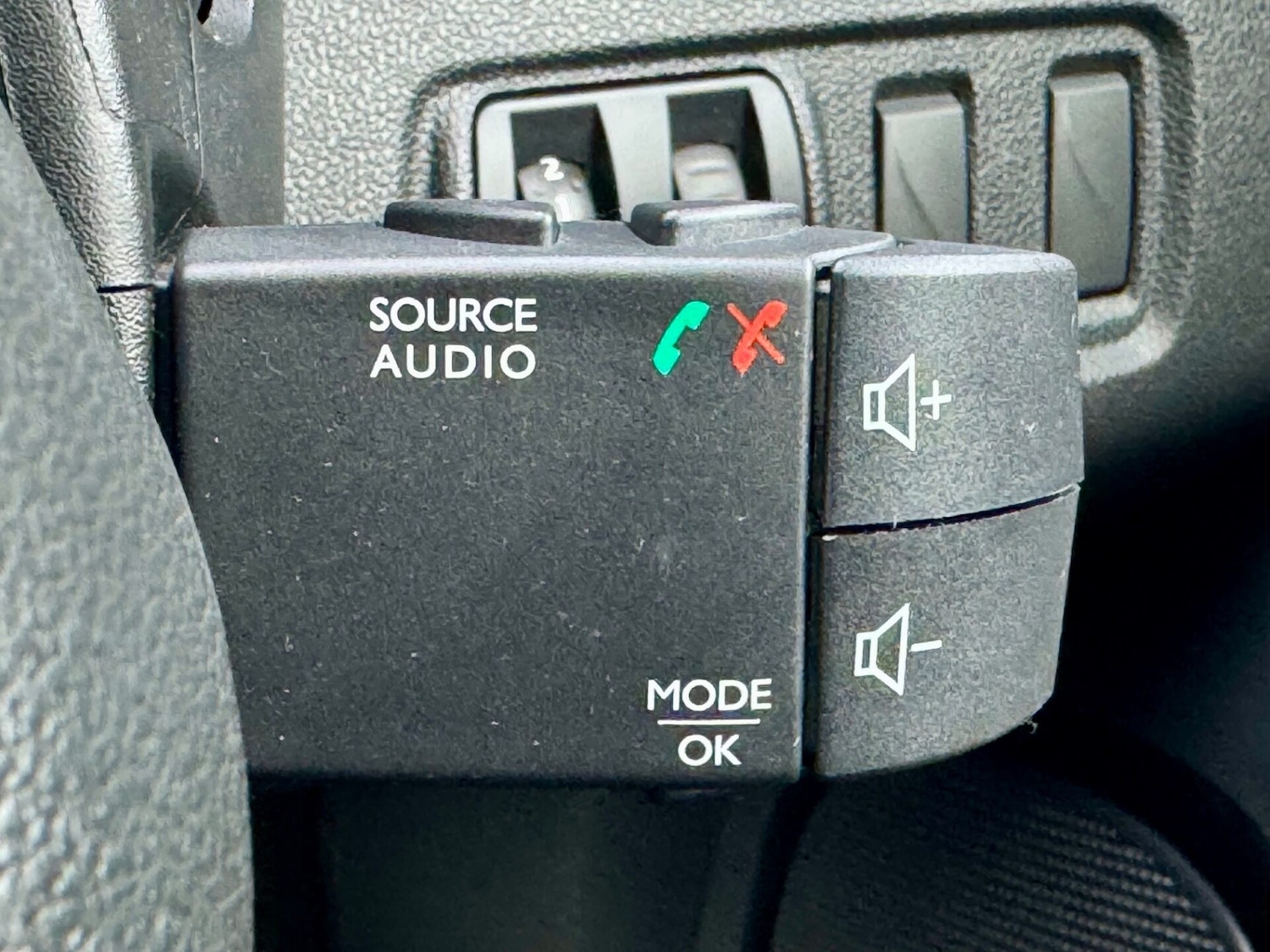 Used Renault Clio 2017 for sale - 77617941: Photo 28