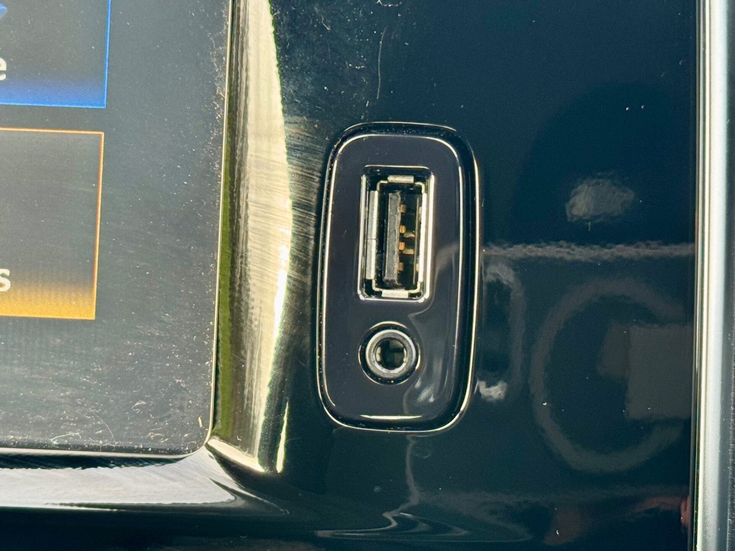 Used Renault Clio 2017 for sale - 77617941: Photo 34