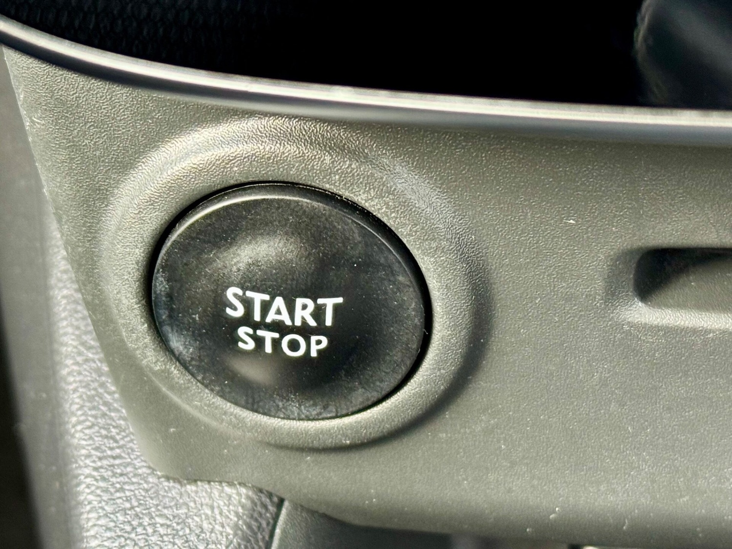 Used Renault Clio 2017 for sale - 77617941: Photo 37