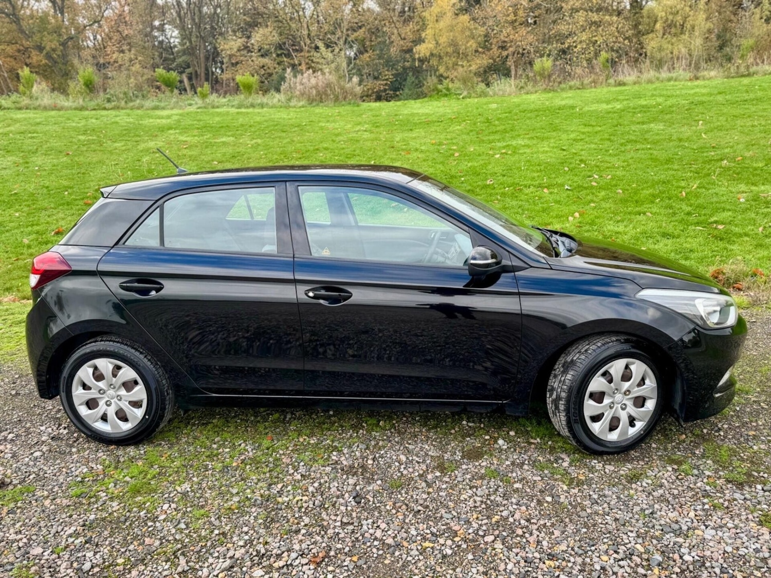 Used Hyundai i20 2016 for sale - 76716035: Photo 2