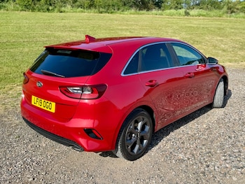 Used Kia Ceed 2019 for sale - 78755562: Photo