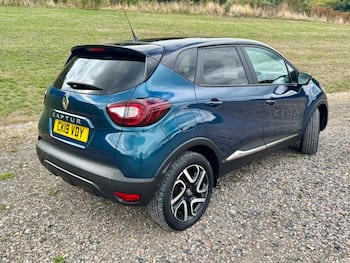 Used Renault Captur 2019 for sale - 79852321: Photo