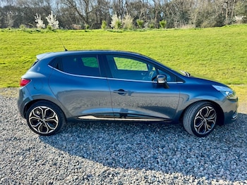 Used Renault Clio 2019 for sale - 78972379: Photo