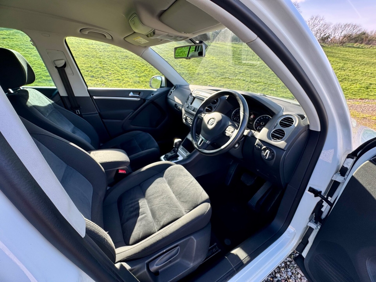 Used Volkswagen Tiguan 2015 for sale - 77557371: Photo 15