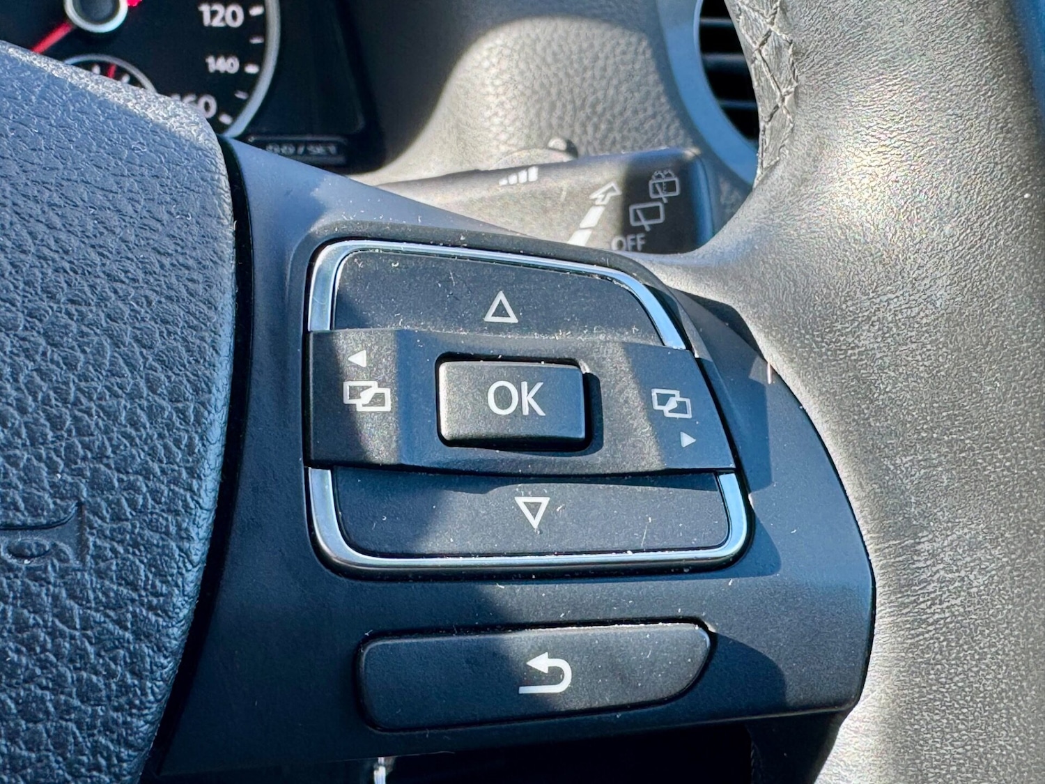 Used Volkswagen Tiguan 2015 for sale - 77557371: Photo 23