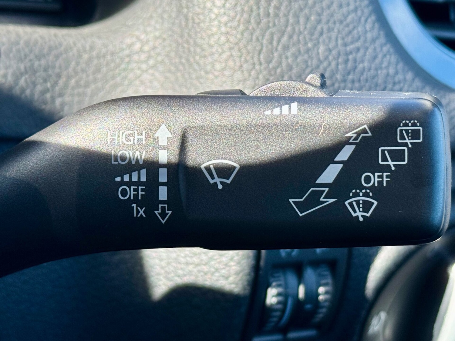 Used Volkswagen Tiguan 2015 for sale - 77557371: Photo 25