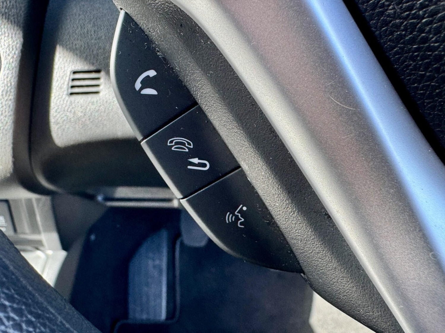 Used Honda Jazz 2015 for sale - 77220321: Photo 33