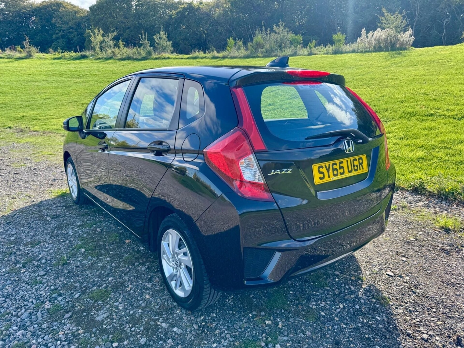 Used Honda Jazz 2015 for sale - 77220321: Photo 8