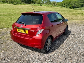 Used Toyota Yaris 2013 for sale - 78764586: Photo