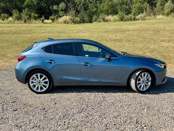 Used Mazda Mazda3 2016 for sale - 79459451: Photo