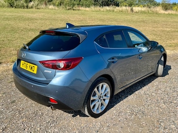 Used Mazda Mazda3 2016 for sale - 79459451: Photo