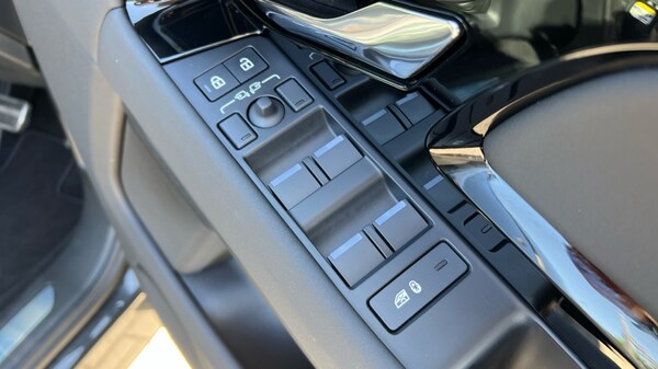 Used Land Rover Range Rover Evoque 2024 for sale - 75396521: Photo 40