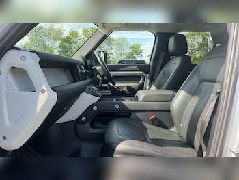 Used Land Rover Defender 2021 for sale - 75396518: Photo