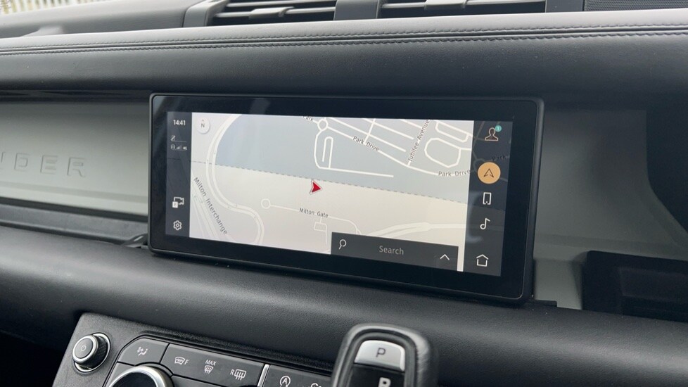 Used Land Rover Defender 2020 for sale - 76597933: Photo 11