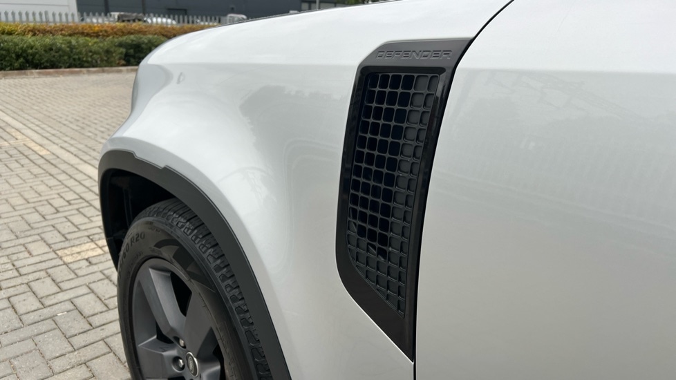 Used Land Rover Defender 2020 for sale - 76597933: Photo 20