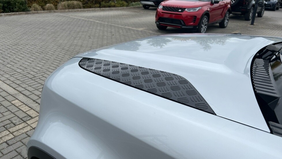 Used Land Rover Defender 2020 for sale - 76597933: Photo 22