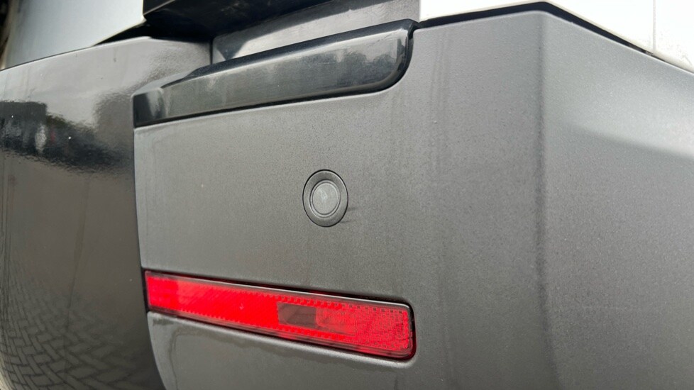 Used Land Rover Defender 2020 for sale - 76597933: Photo 44