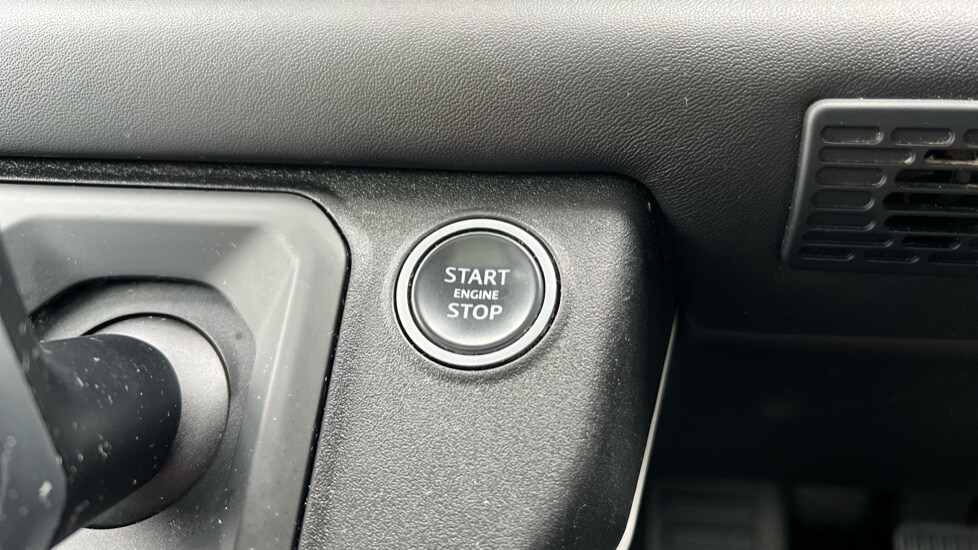 Used Land Rover Defender 2020 for sale - 76597933: Photo 69