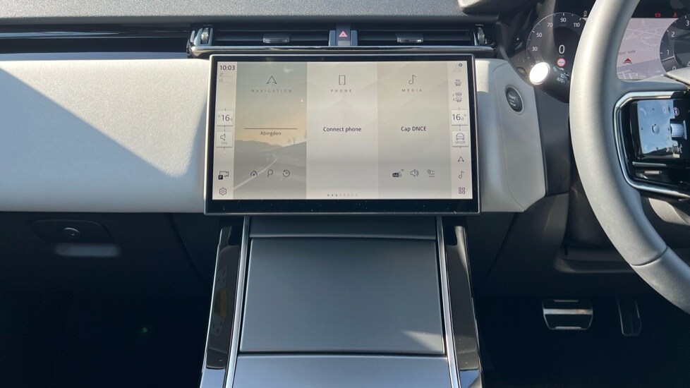 Used Land Rover Range Rover Velar 2025 for sale - 76086528: Photo 14