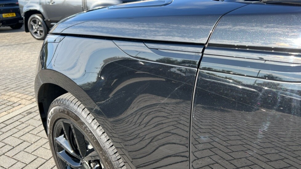 Used Land Rover Range Rover Velar 2025 for sale - 76086528: Photo 20