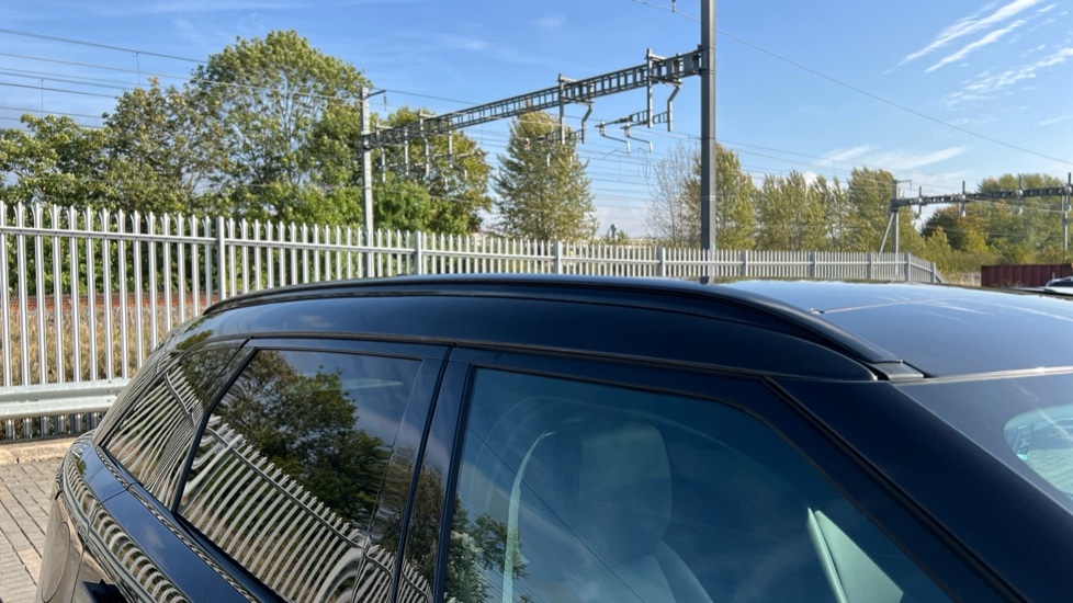 Used Land Rover Range Rover Velar 2025 for sale - 76086528: Photo 35