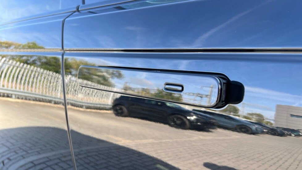 Used Land Rover Range Rover Velar 2025 for sale - 76086528: Photo 36
