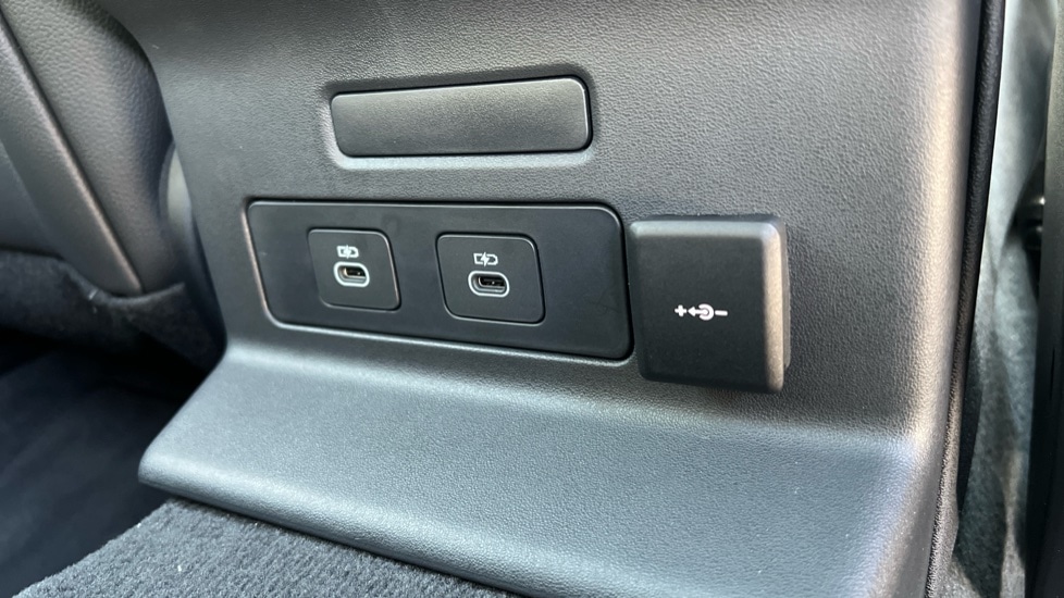 Used Land Rover Range Rover Velar 2025 for sale - 76086528: Photo 51