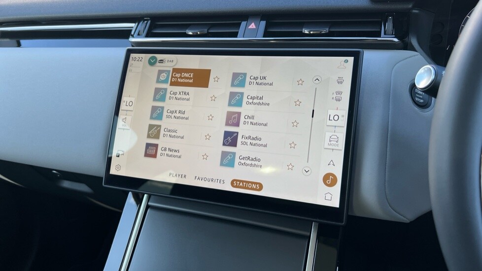 Used Land Rover Range Rover Velar 2025 for sale - 76086528: Photo 54