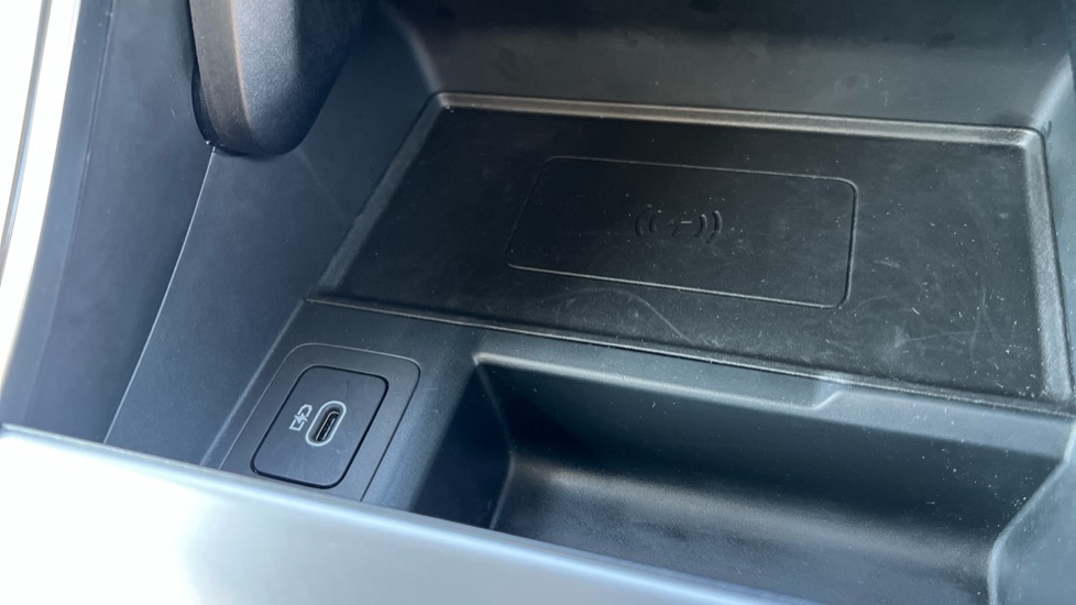 Used Land Rover Range Rover Velar 2025 for sale - 76086528: Photo 63
