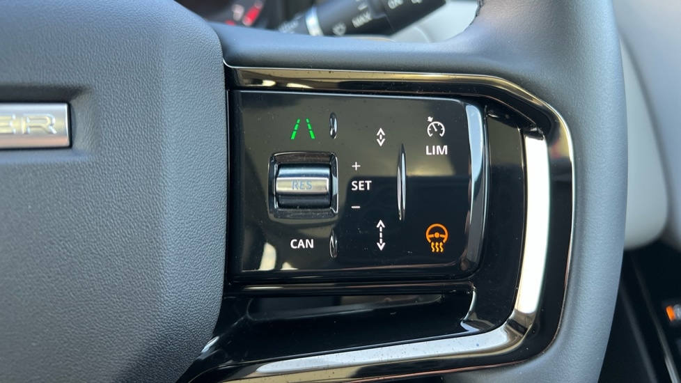 Used Land Rover Range Rover Velar 2025 for sale - 76086528: Photo 64