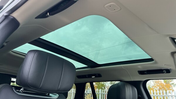 Used Land Rover Range Rover 2025 for sale - 76302419: Photo 21