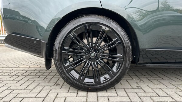 Used Land Rover Range Rover 2025 for sale - 76302419: Photo 32