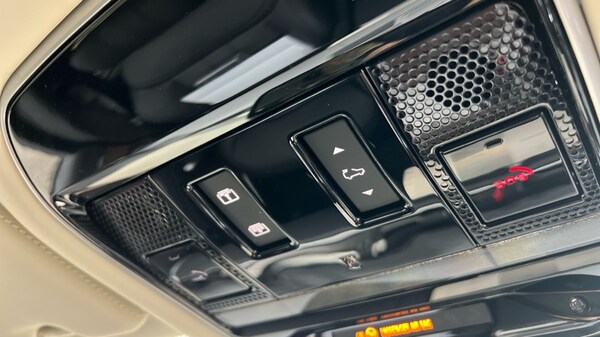 Used Land Rover Range Rover 2025 for sale - 76302419: Photo 84