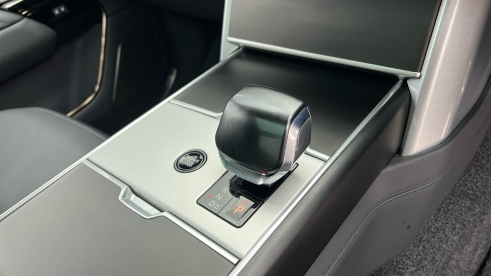 Used Land Rover Range Rover 2025 for sale - 76501573: Photo 13