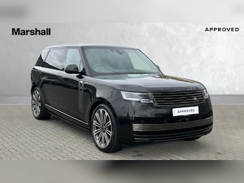 2025 - 4.4 P615 V8 SV LWB 4dr Auto