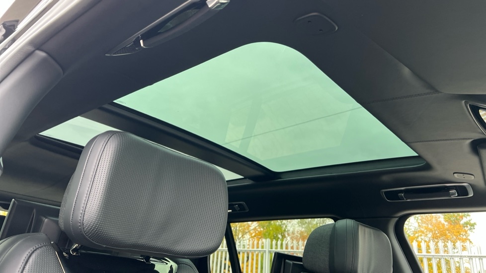 Used Land Rover Range Rover 2025 for sale - 76501573: Photo 21