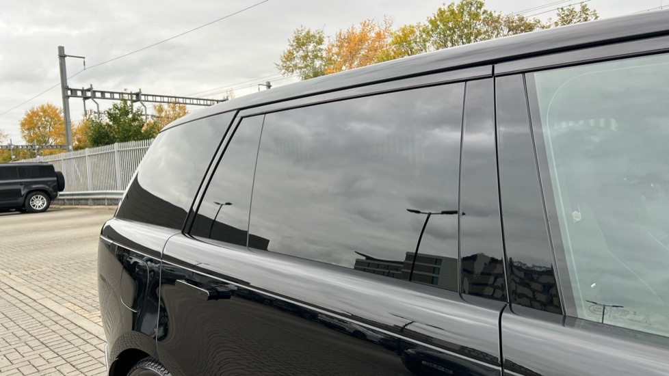 Used Land Rover Range Rover 2025 for sale - 76501573: Photo 24