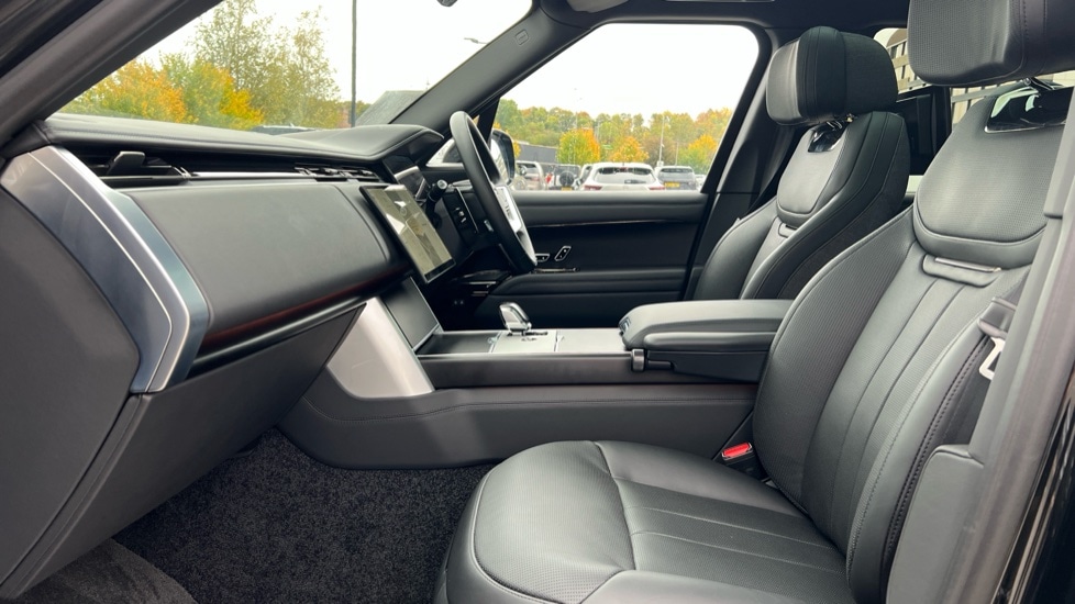 Used Land Rover Range Rover 2025 for sale - 76501573: Photo 3