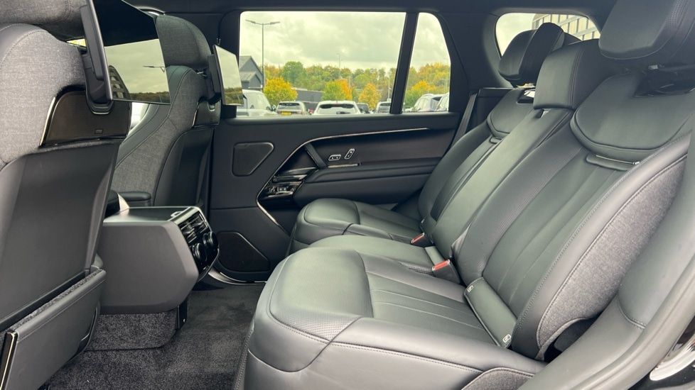 Used Land Rover Range Rover 2025 for sale - 76501573: Photo 4