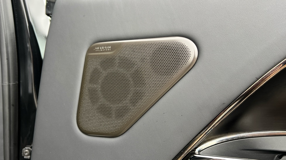 Used Land Rover Range Rover 2025 for sale - 76501573: Photo 49