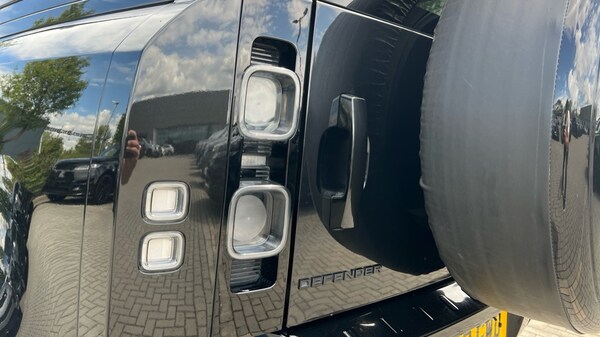 Used Land Rover Defender 2022 for sale - 75396443: Photo 19