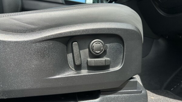 Used Land Rover Defender 2022 for sale - 75396443: Photo 46