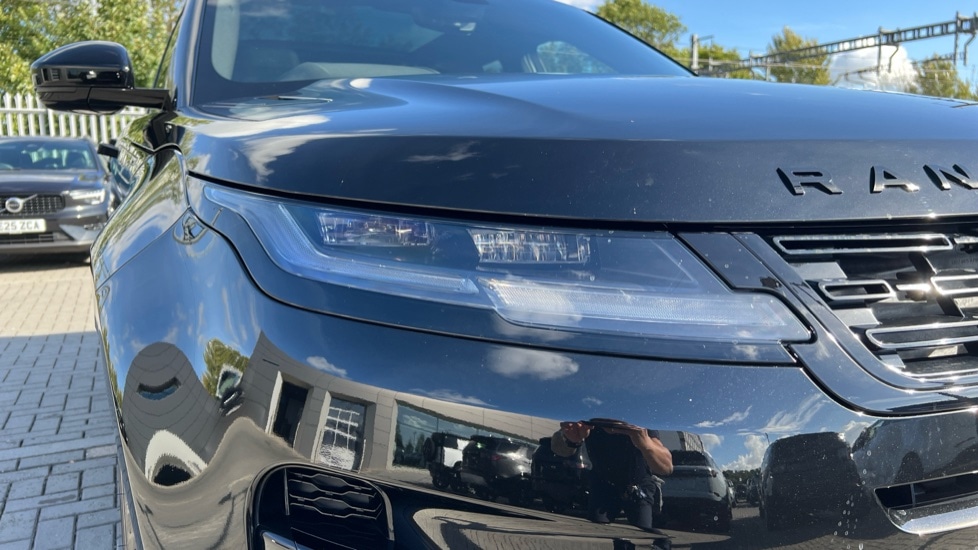 Used Land Rover Range Rover Evoque 2025 for sale - 76933262: Photo 17