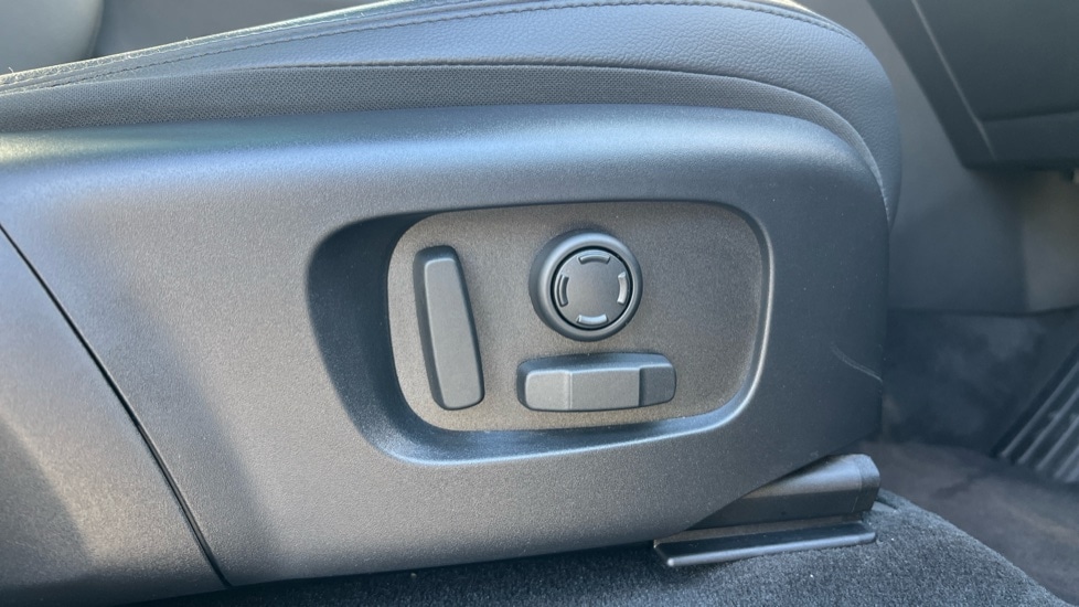 Used Land Rover Range Rover Evoque 2025 for sale - 76933262: Photo 44