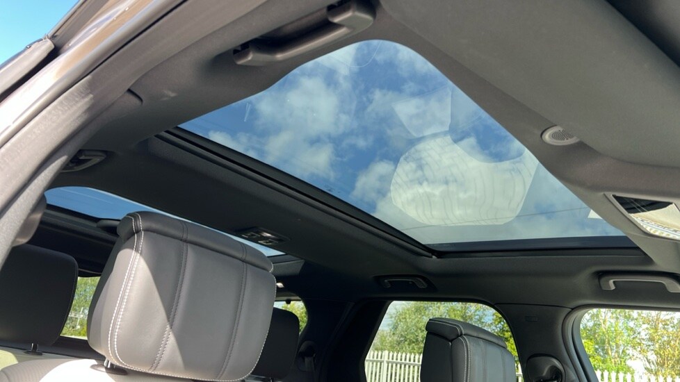 Used Land Rover Discovery 2024 for sale - 76597865: Photo 21